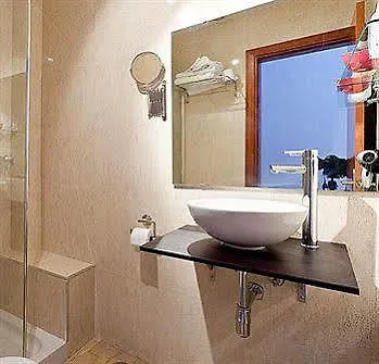 Apartamentos Abril Nerja 0*,  Spain